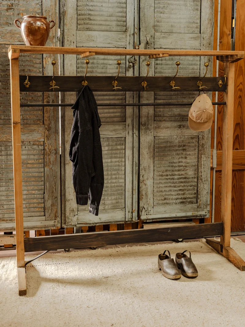 Max, le grand porte-manteau en bois et métal N°457