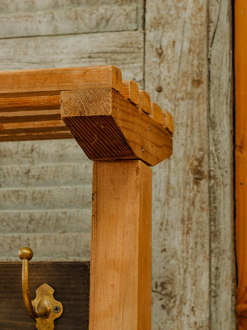 Max, le grand porte-manteau en bois et métal N°457
