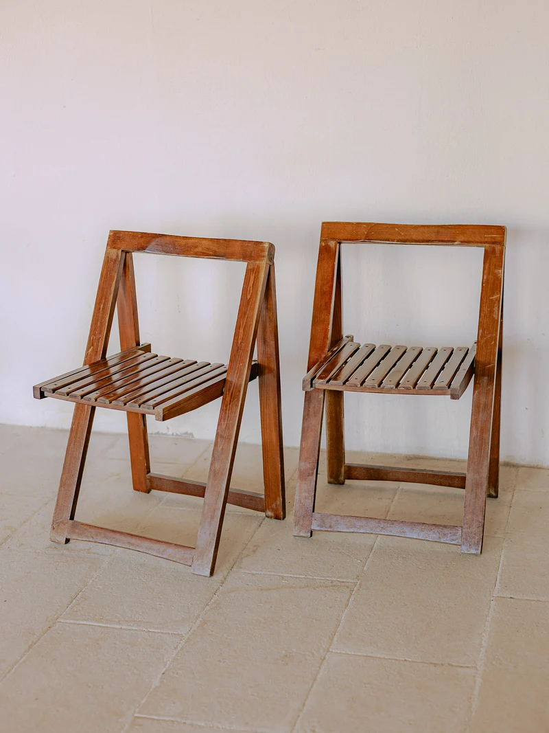 Claude, le lot de 4 chaises en bois au design géométrique moderne N°1431