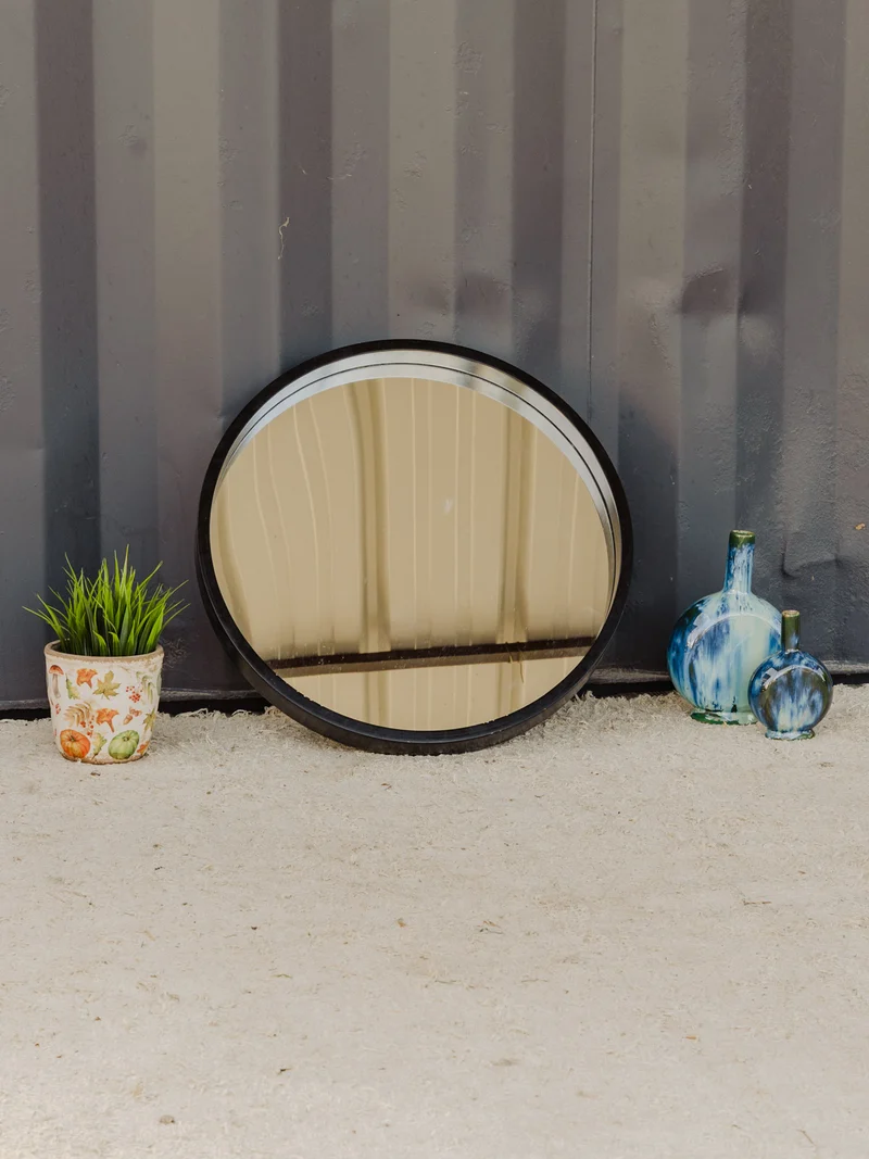 Igor, le miroir rond noir N°1133