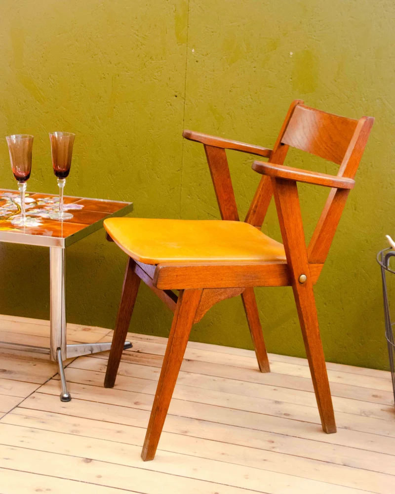 Claude, la chaise en bois N°1587