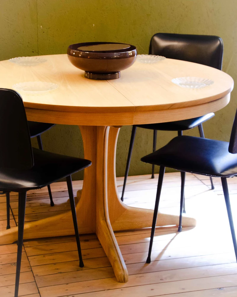 Karla, la table à manger en frêne N°1256