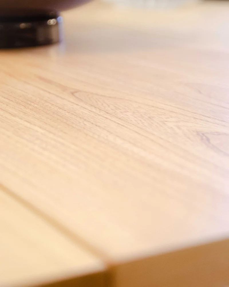 Karla, la table à manger en frêne N°1256