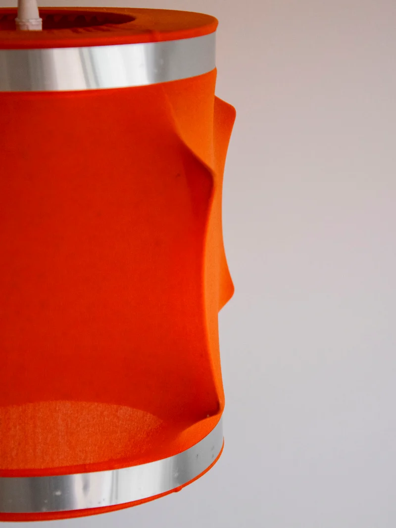 Sonia, la suspension rétro en tissu orange N°314