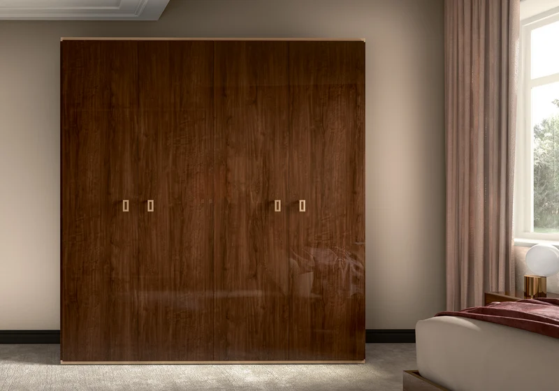 Armoire 6 portes noyer laqué – Eva