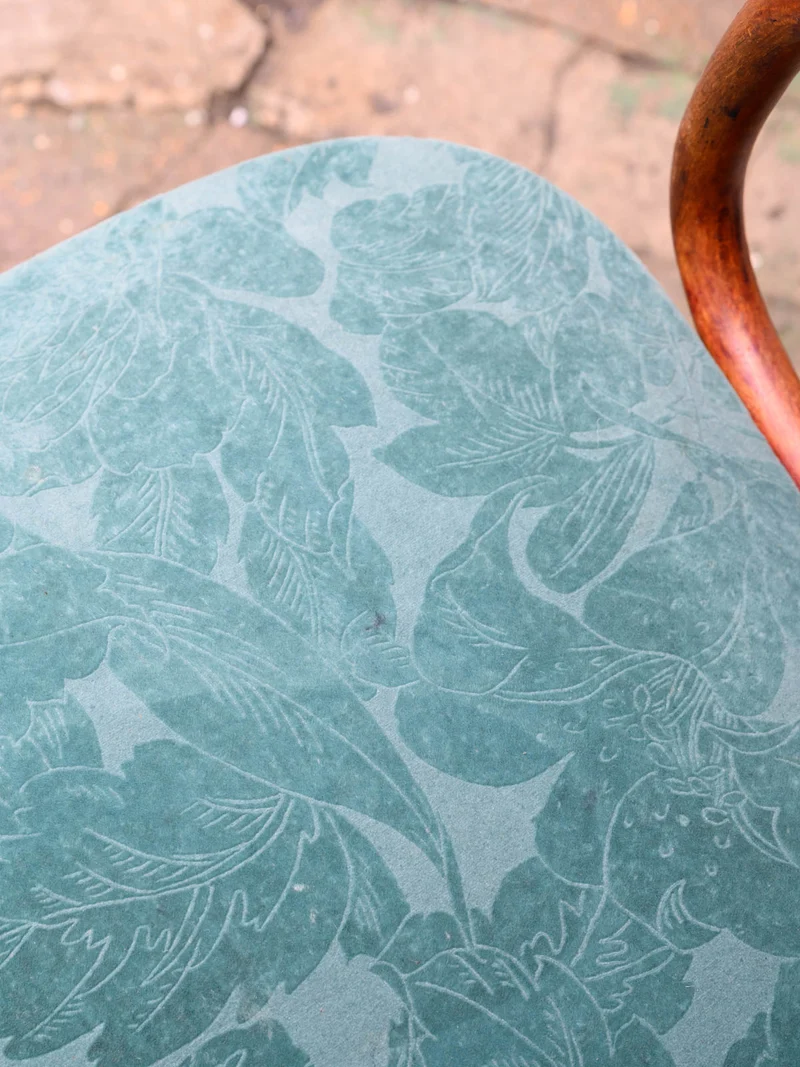 Claude, la chaise en bois début XXe siècle N°1529