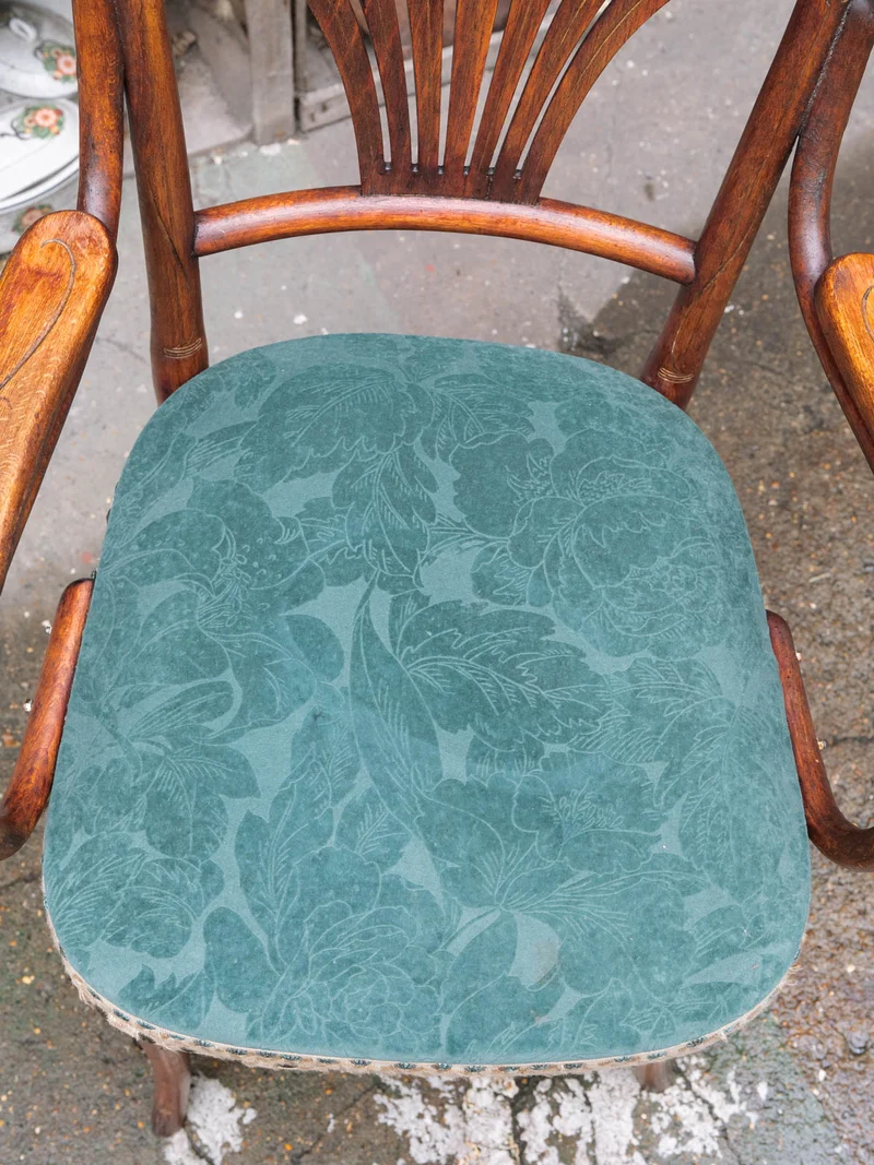 Claude, la chaise en bois début XXe siècle N°1529