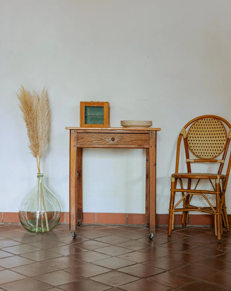 Francine, la table d'appoint style ferme sur roulettes N°1118