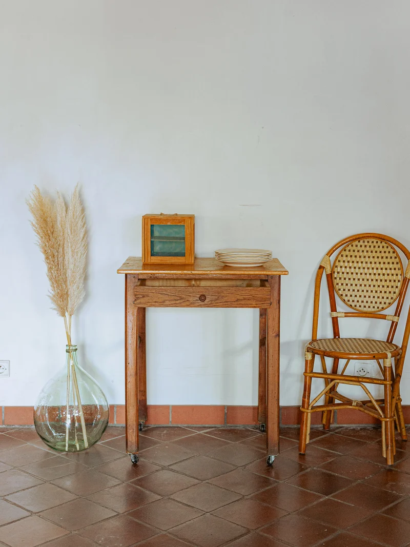 Francine, la table d'appoint style ferme sur roulettes N°1118