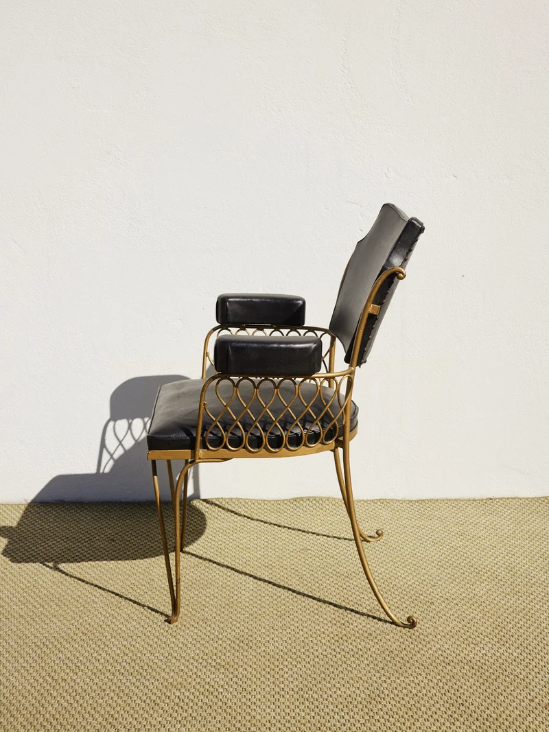 Ernest, le fauteuil de coiffeur en cuir N°1581