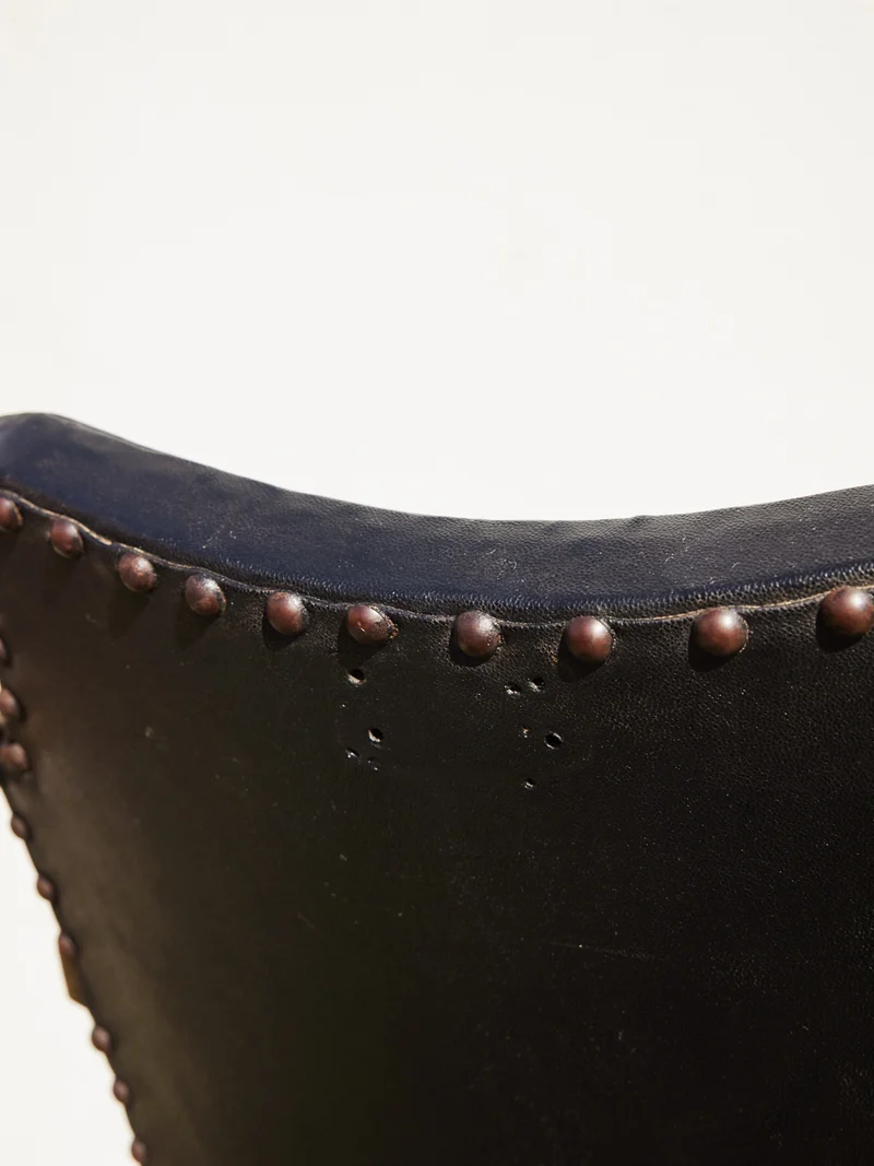 Ernest, le fauteuil de coiffeur en cuir N°1581