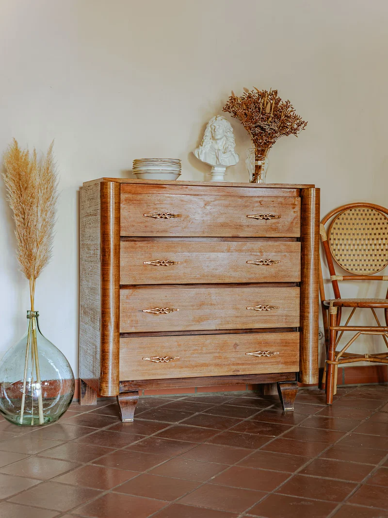 Olga, la commode en bois classique art déco N°692