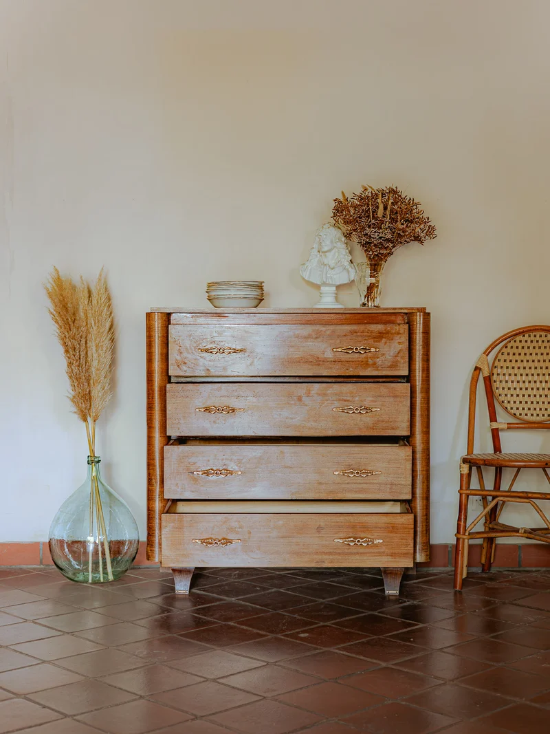 Olga, la commode en bois classique art déco N°692