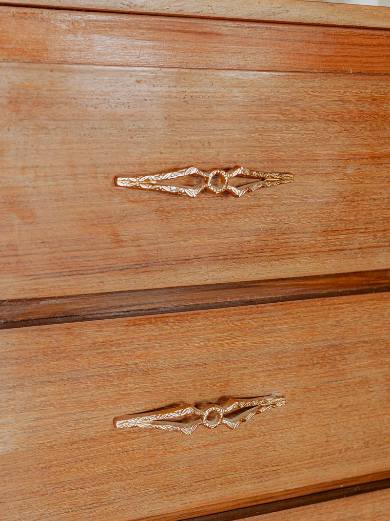 Olga, la commode en bois classique art déco N°692