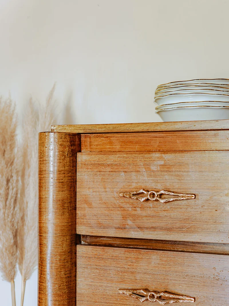 Olga, la commode en bois classique art déco N°692