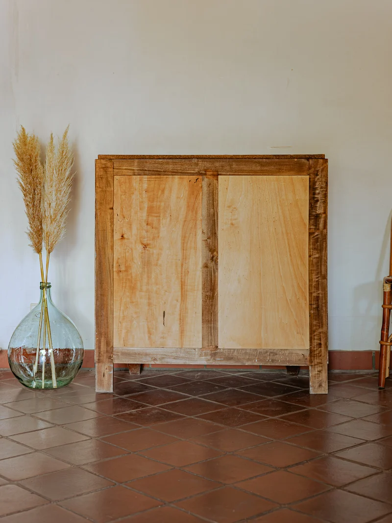 Olga, la commode en bois classique art déco N°692