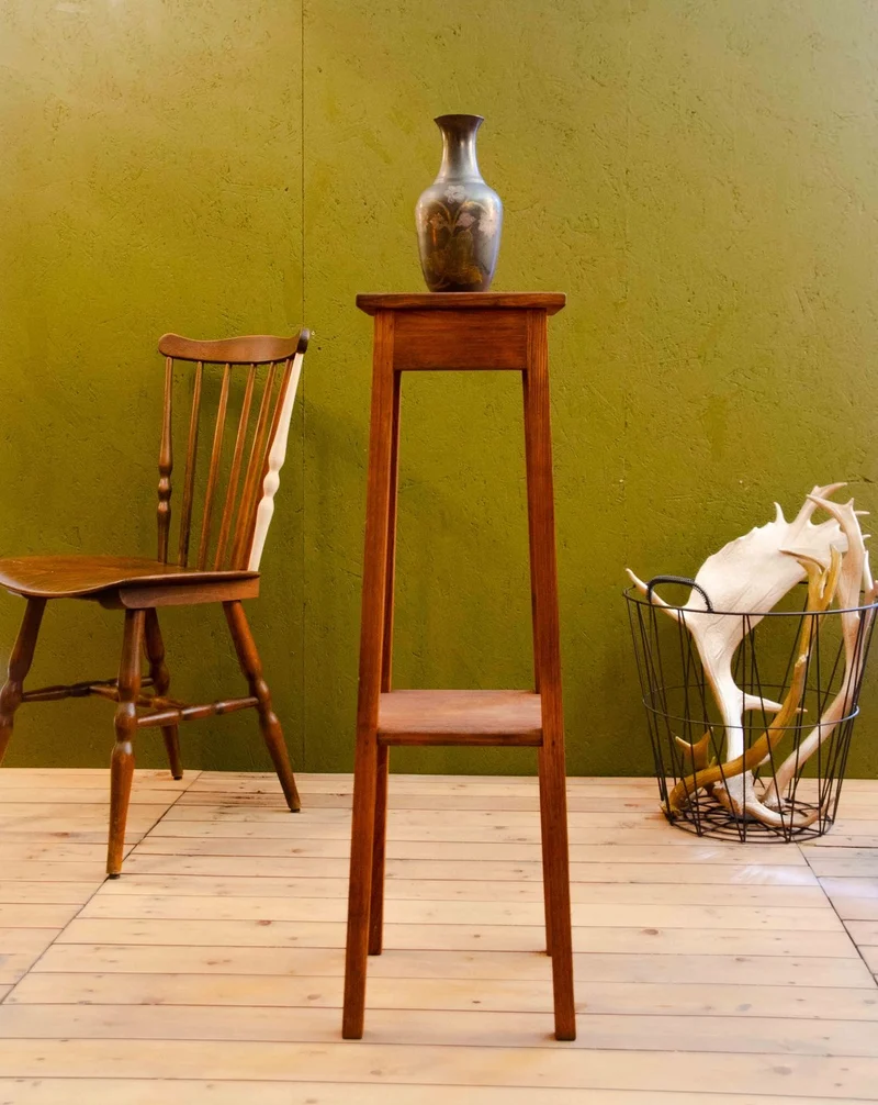 Ariel, le porte-plantes en chêne N°542
