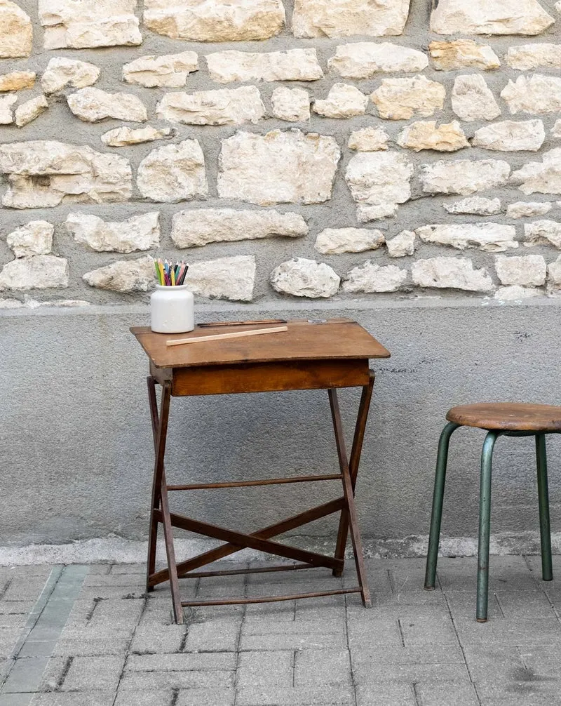 Edouard, le petit pupitre d'écolier pliable en bois N°1069