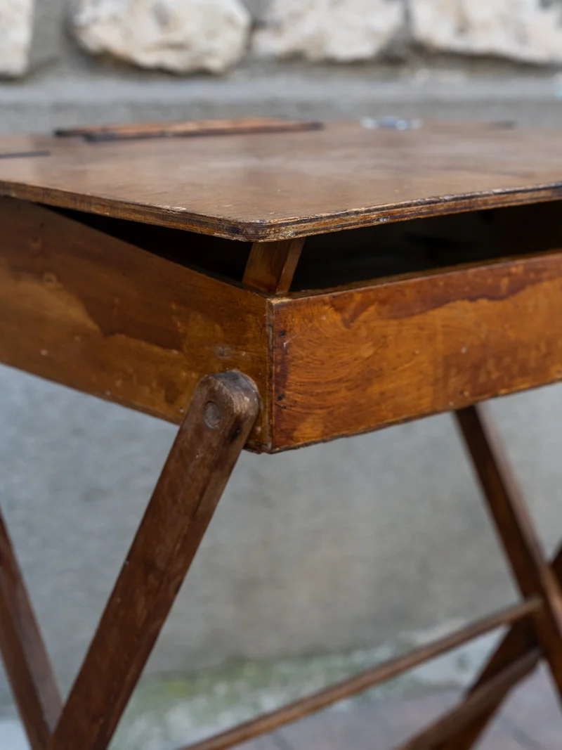 Edouard, le petit pupitre d'écolier pliable en bois N°1069