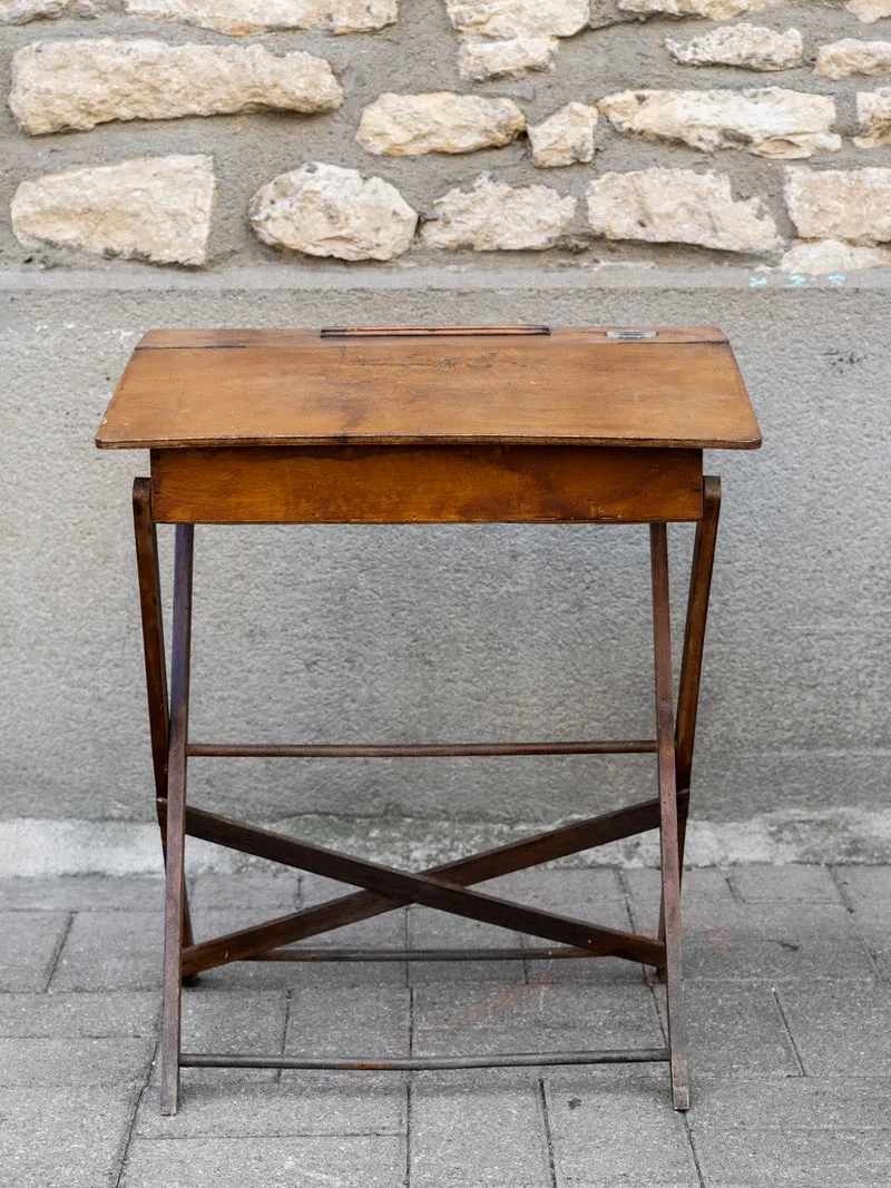 Edouard, le petit pupitre d'écolier pliable en bois N°1069