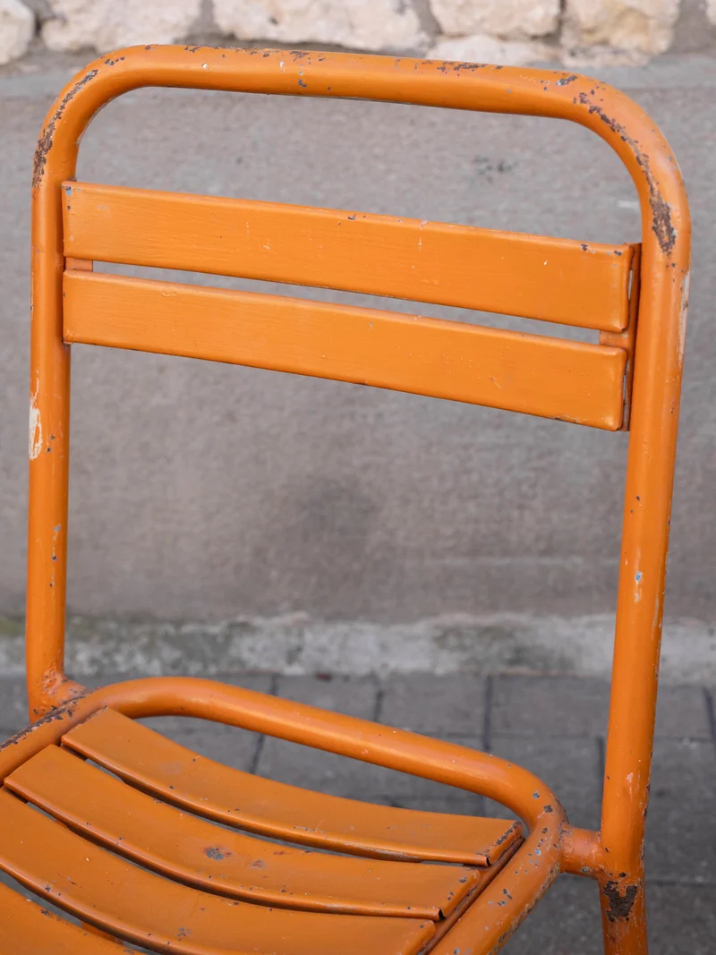 Alma, la paire de chaises Tolix en métal orange N°1943