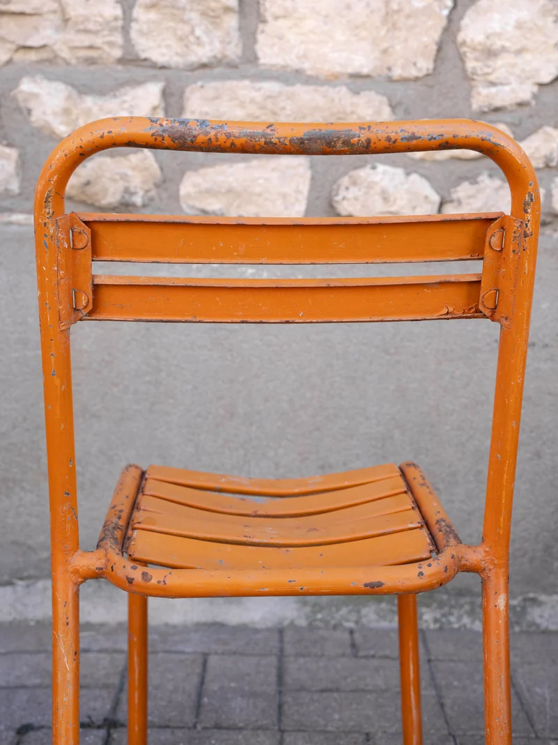 Alma, la paire de chaises Tolix en métal orange N°1943