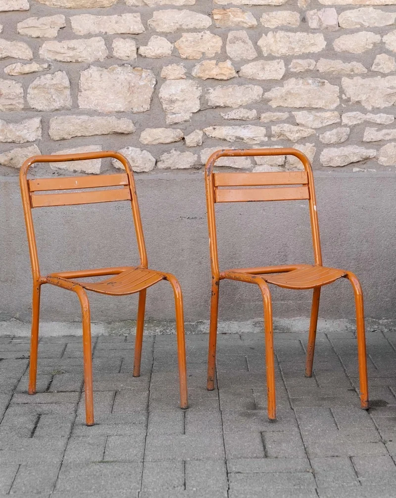 Alma, la paire de chaises Tolix en métal orange N°1942
