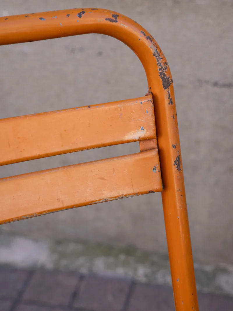 Alma, la paire de chaises Tolix en métal orange N°1942
