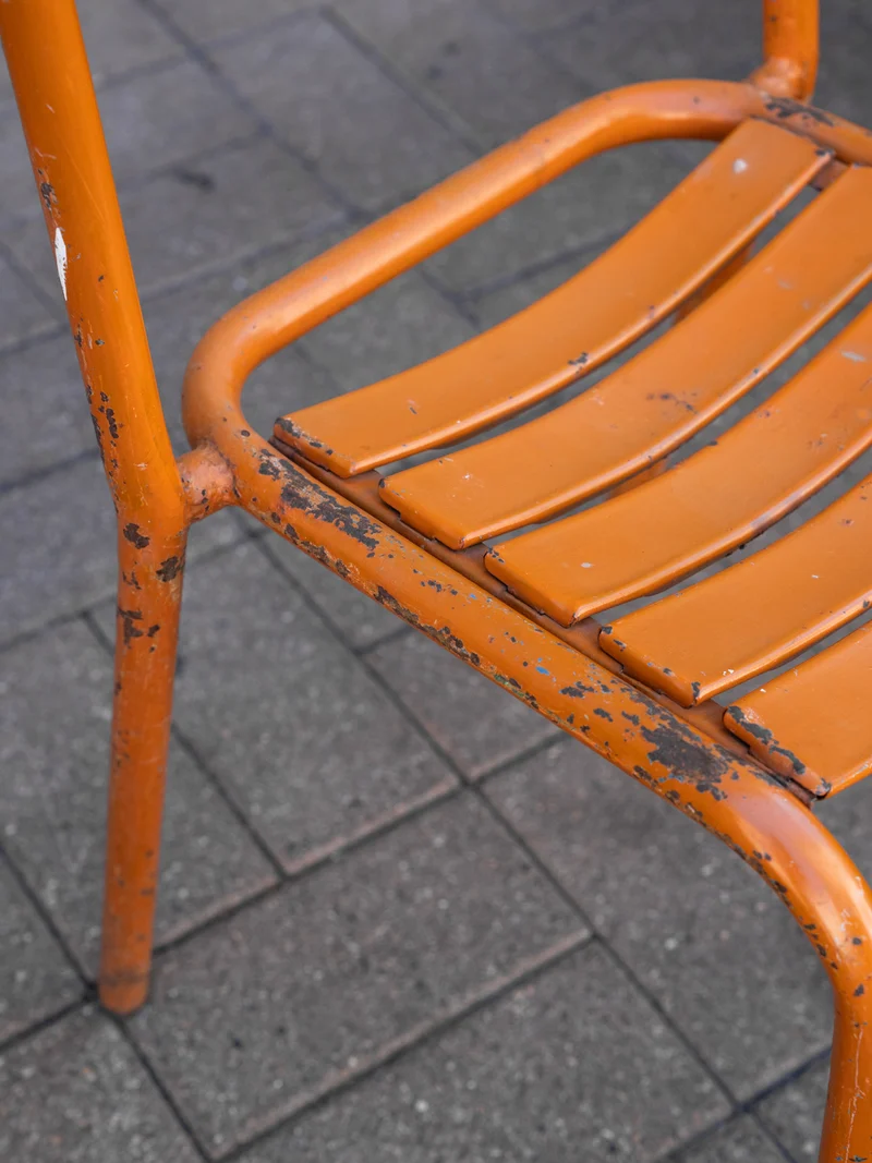 Alma, la paire de chaises Tolix en métal orange N°1942