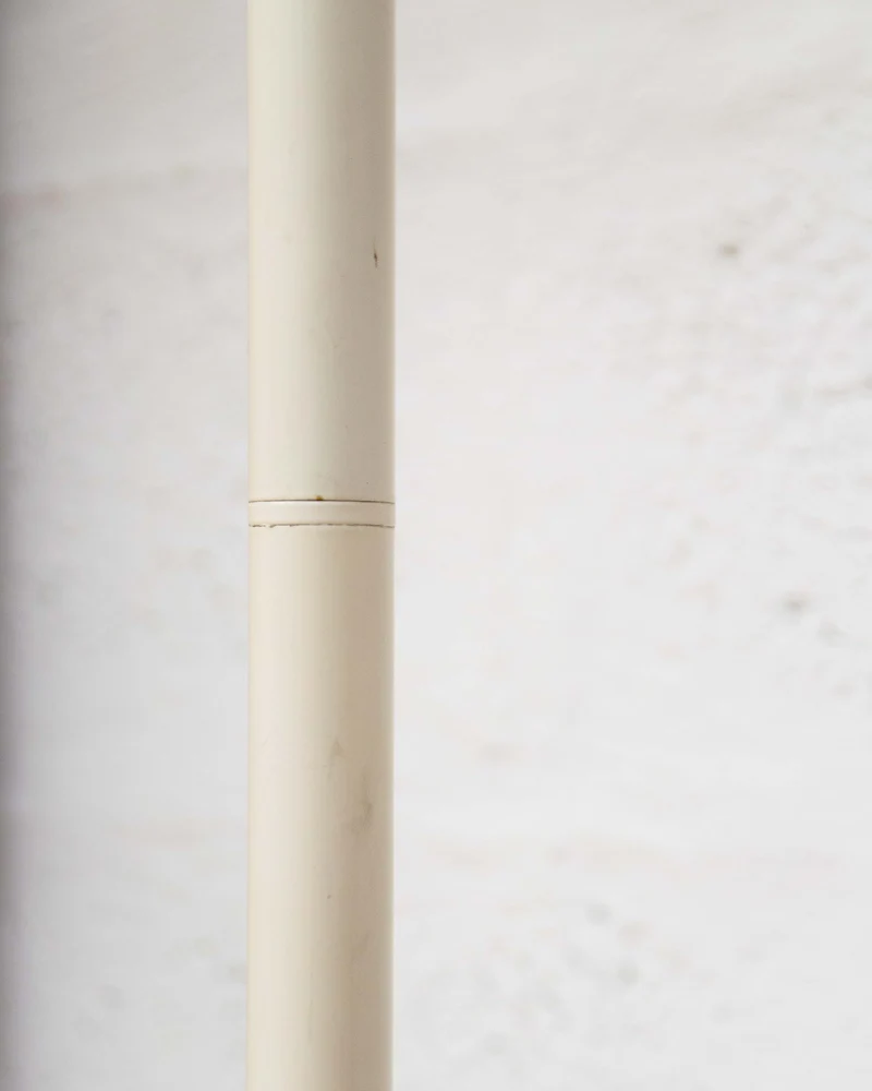 Julien, le lampadaire en métal blanc N°396