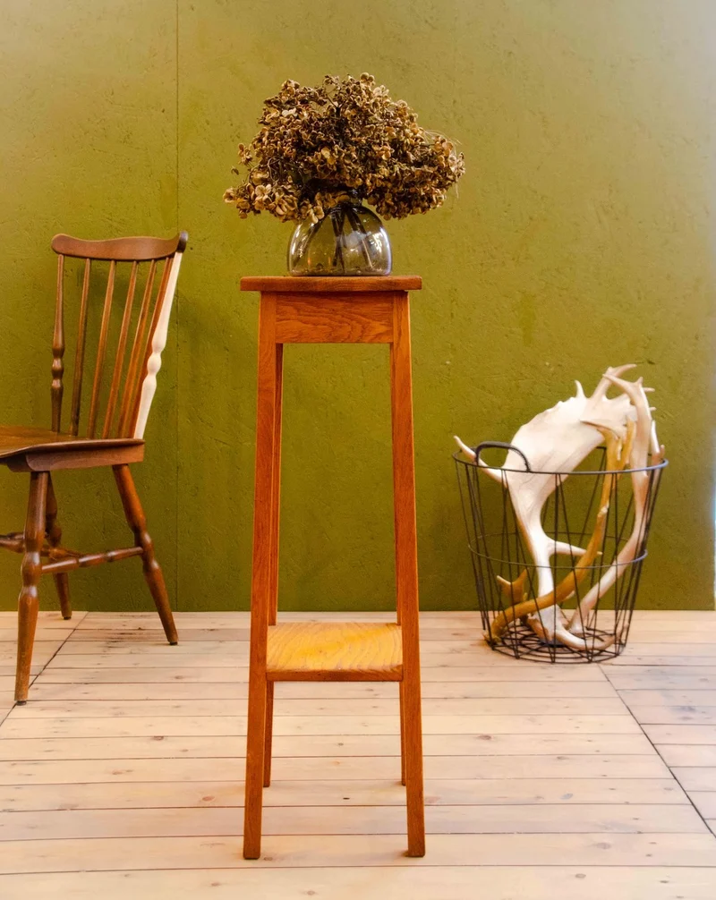 Ariel, le porte-plantes en chêne N°544