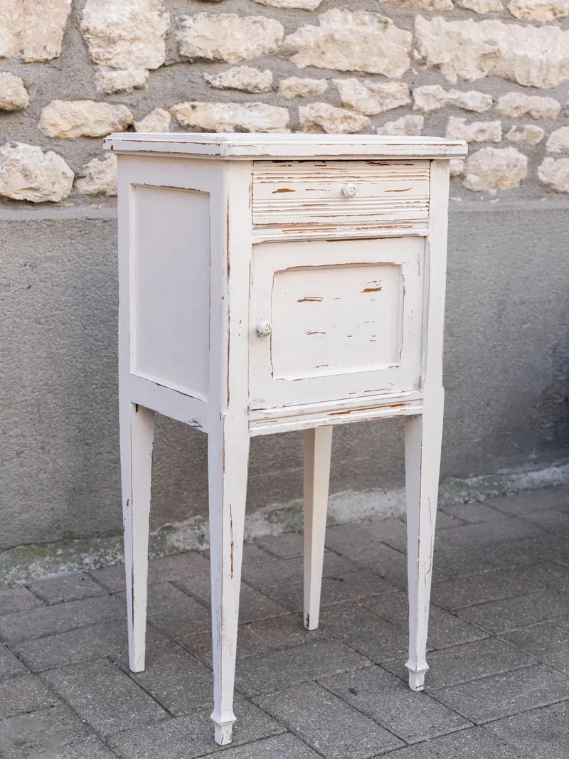 Odile, la table de chevet en bois blanc N°1544