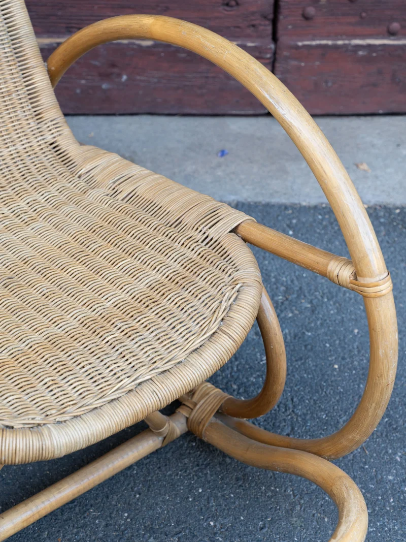 Alibert, le rocking-chair vintage en rotin N°102