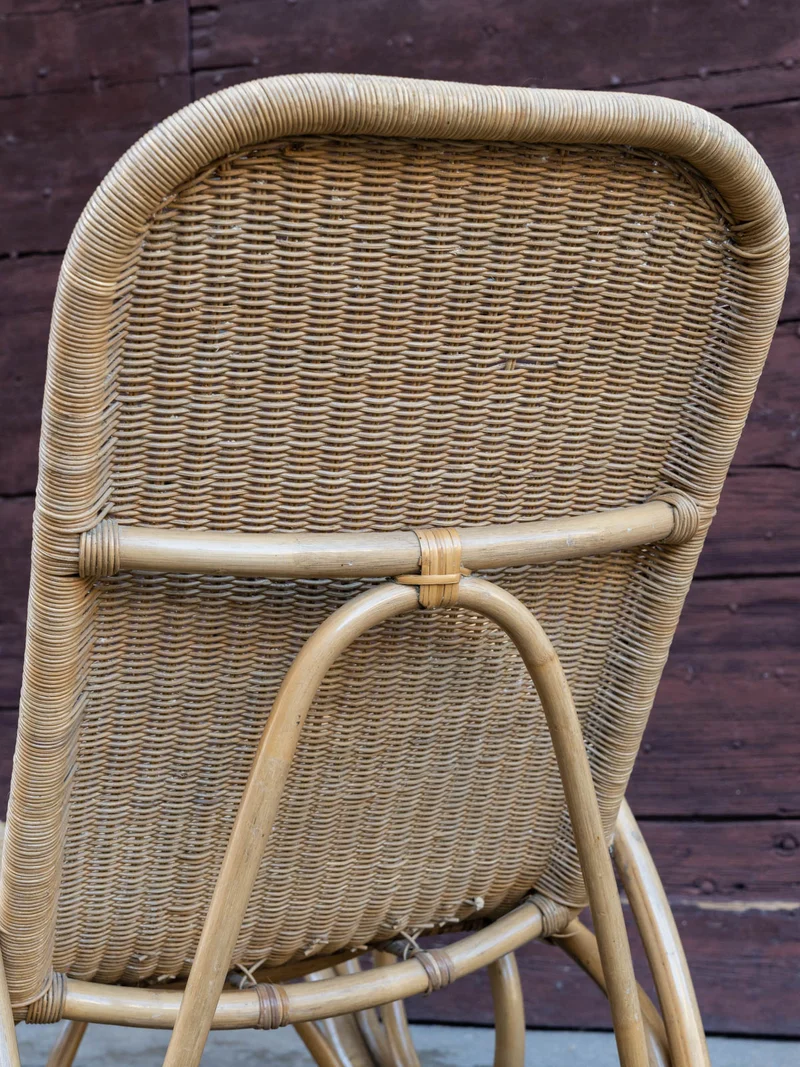 Alibert, le rocking-chair vintage en rotin N°102