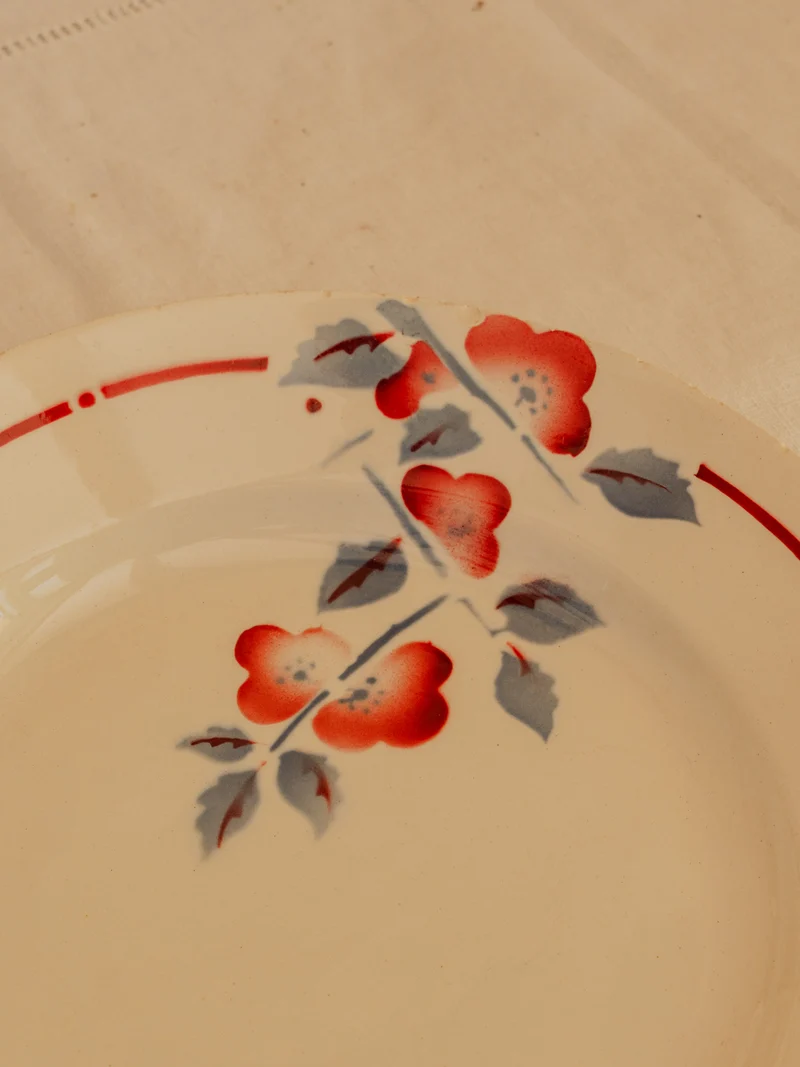 Antoinette, le lot de 4 assiettes en faïence N°345