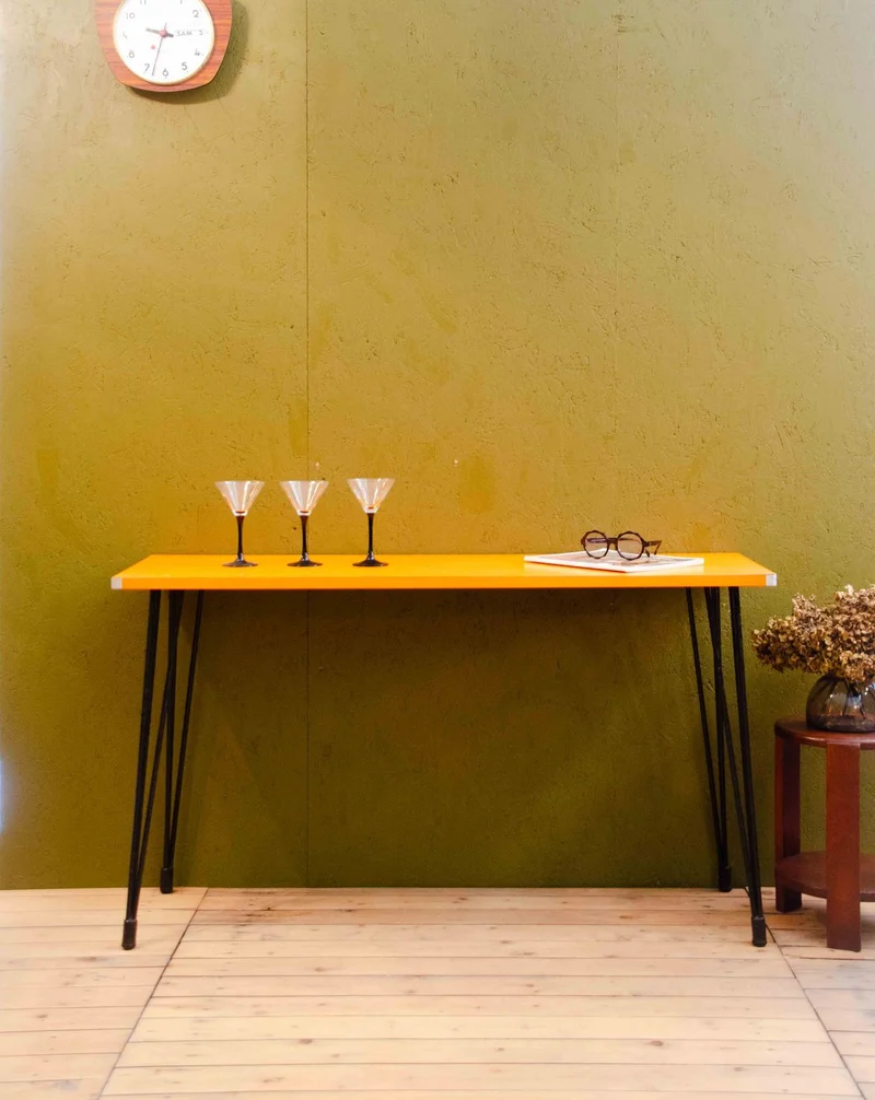 Hanna, la console en formica N°1546