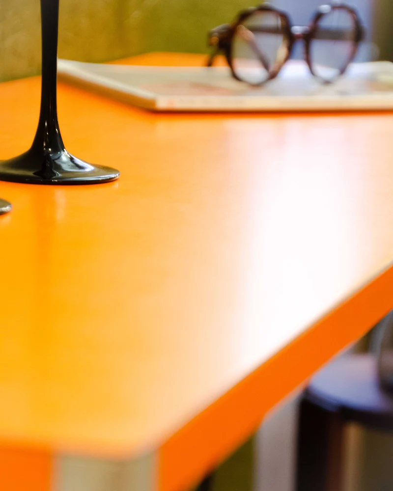 Hanna, la console en formica N°1546