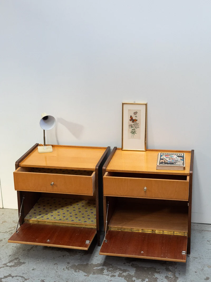 Maïa, la paire de tables de chevet bicolores N°1555