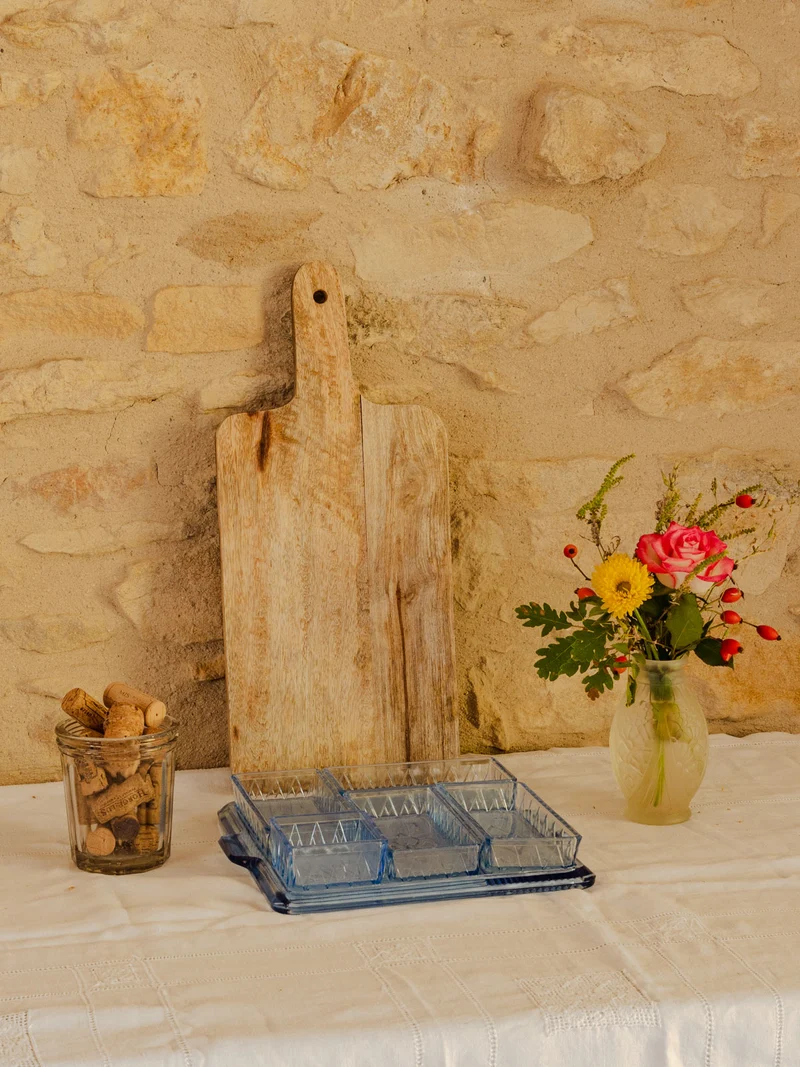 Nestor, le plateau apéritif en verre bleu N°755