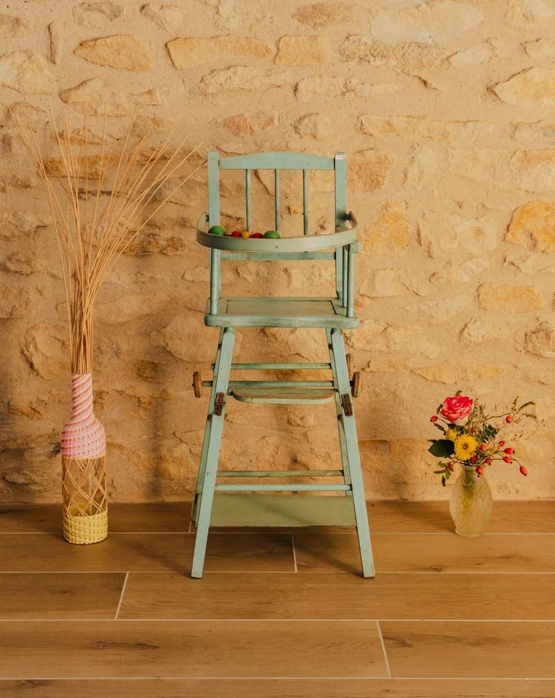 Alix, la chaise pour poupées en bois bleu N°1154
