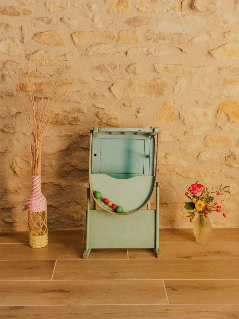 Alix, la chaise pour poupées en bois bleu N°1154