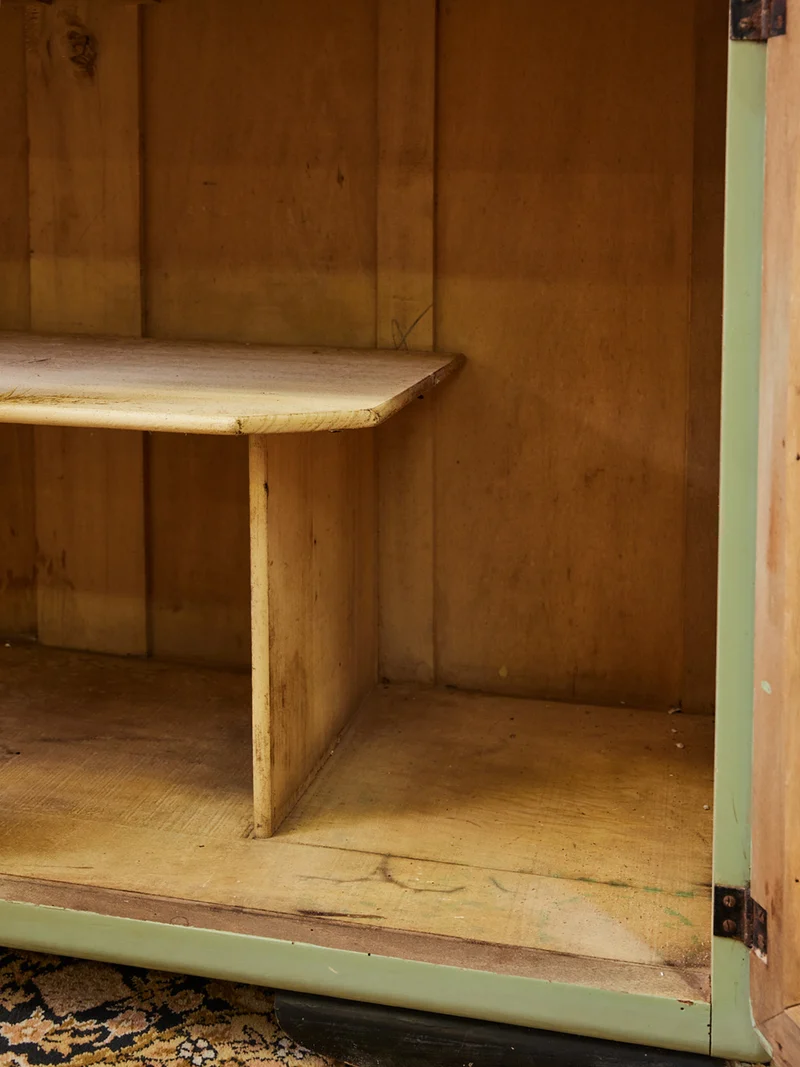 Gilbert, le buffet Mado en bois patiné N°1815