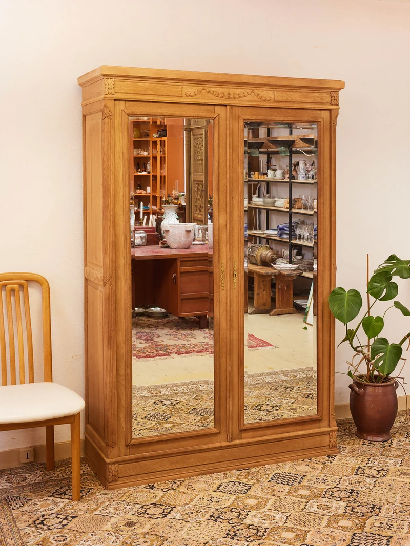 Victoria, la vitrine en bois sablé N°1334