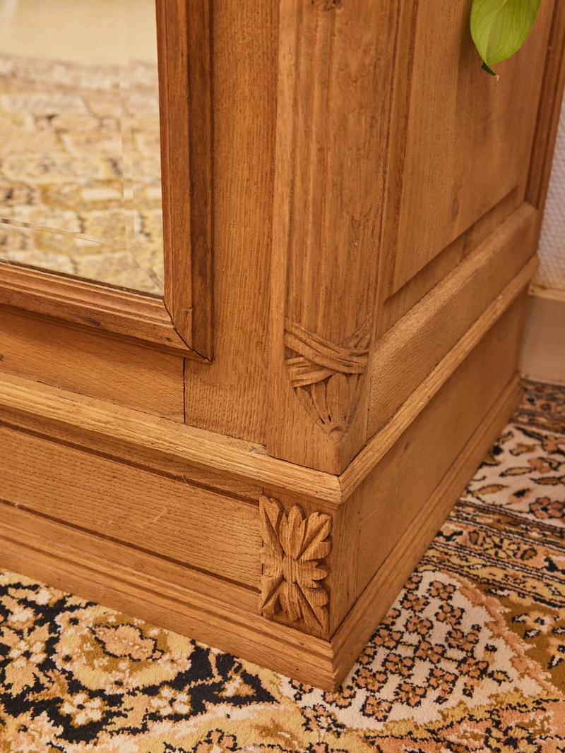 Victoria, la vitrine en bois sablé N°1334