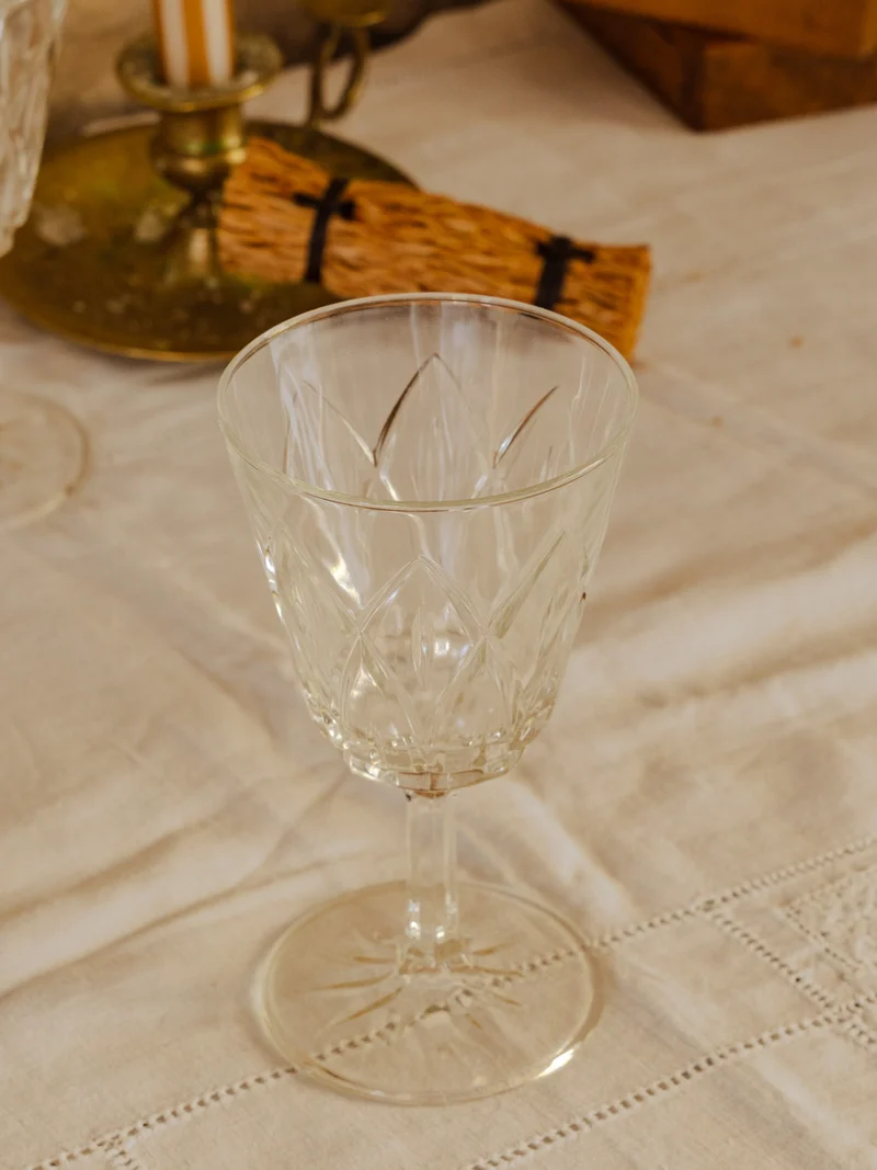 Eugène, le lot de 4 verres à pieds en verre N°248