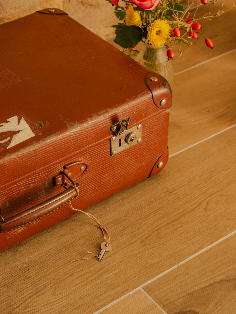 Lucienne, la valise en cuir marron N°326