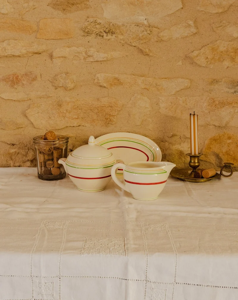 Nestor, le service de vaisselle en faïence N°751