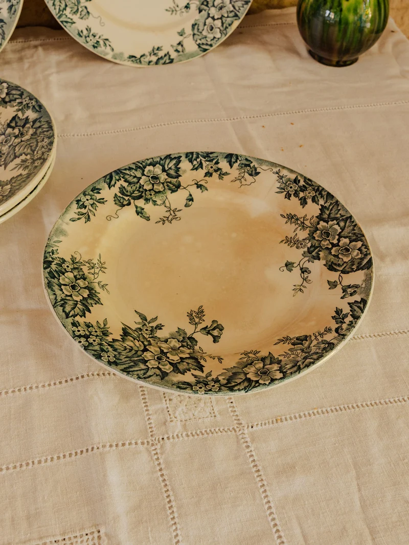 Antoinette, le lot de 6 assiettes en faïence N°337
