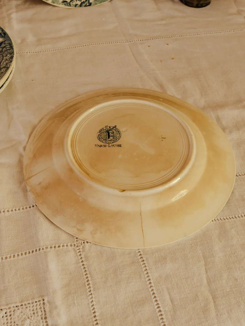 Antoinette, le lot de 6 assiettes en faïence N°337
