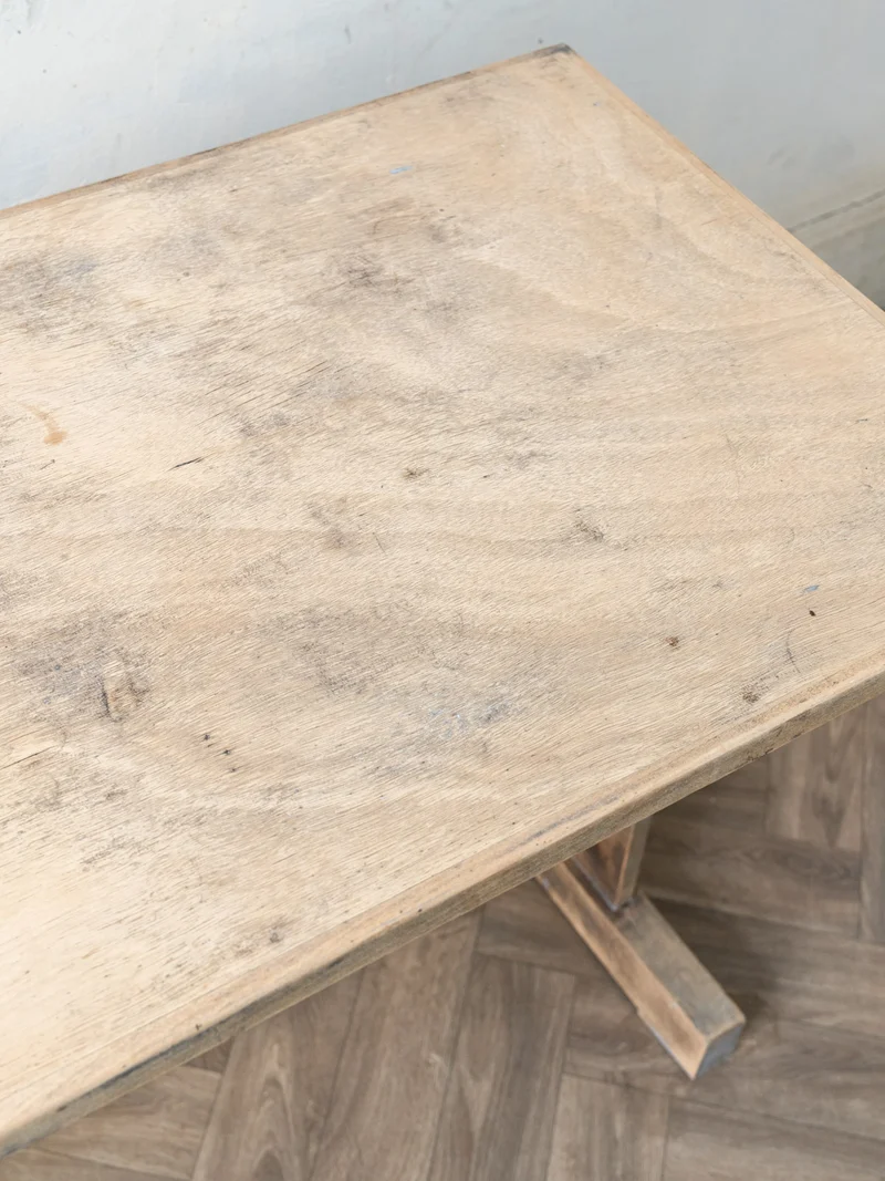 Denise, la table à manger en bois N°1194